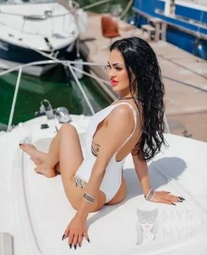 Виктория, эротический массаж